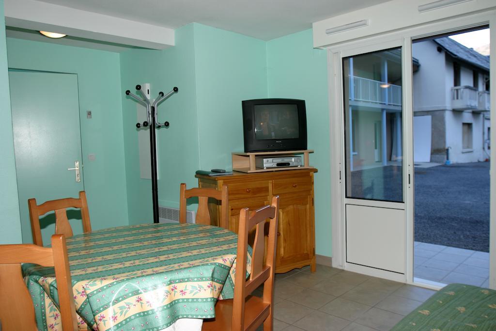 Arbizonloc Apartment Guchen Phòng bức ảnh