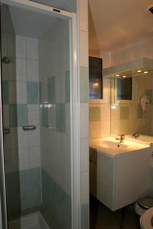 Arbizonloc Apartment Guchen Phòng bức ảnh
